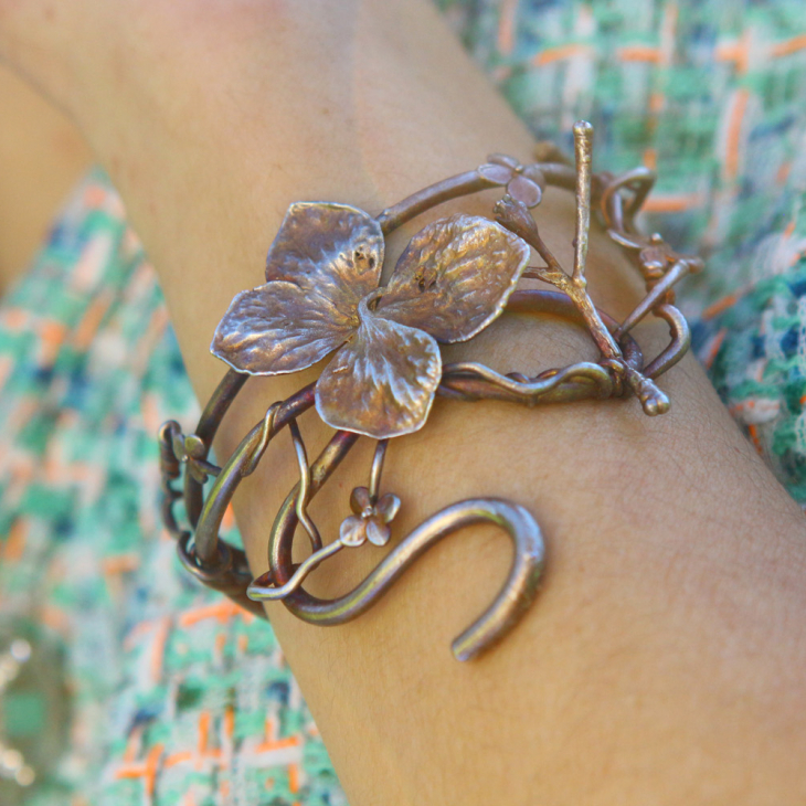 Hydrangea floral bracelet in colored silver, фото 4