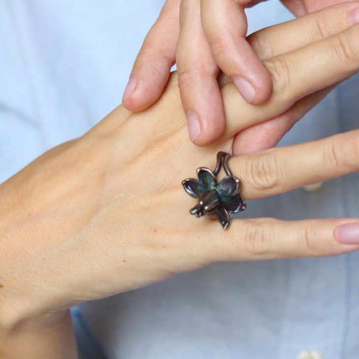 Narcissus flower ring in colored silver, фото 1