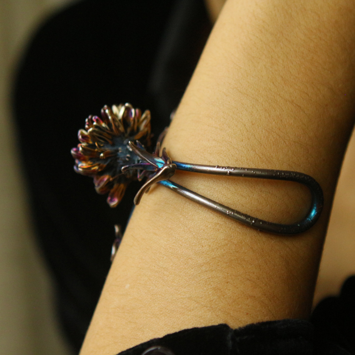 Chrysanthemum flower bracelet in colored silver, фото 5