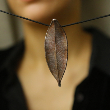 Laurel leaf pendant in colored silver