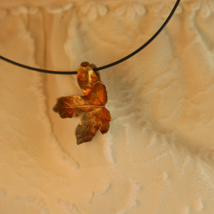 Maple pendant in colored silver, фото 5