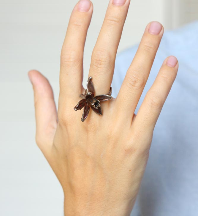 Narcissus flower ring in colored silver, фото 1