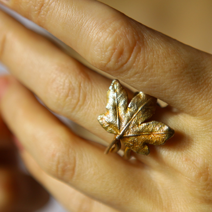 Maple ring in colored silver, фото 2