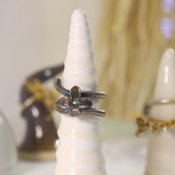 Кольцо в серебре Fleur de Magique, Сирень