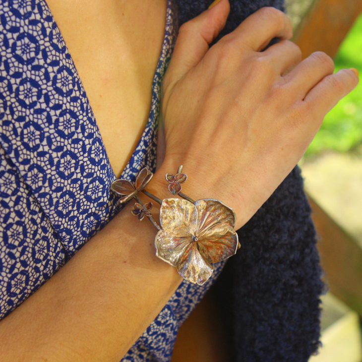 Hydrangea floral bracelet in colored silver, фото 7