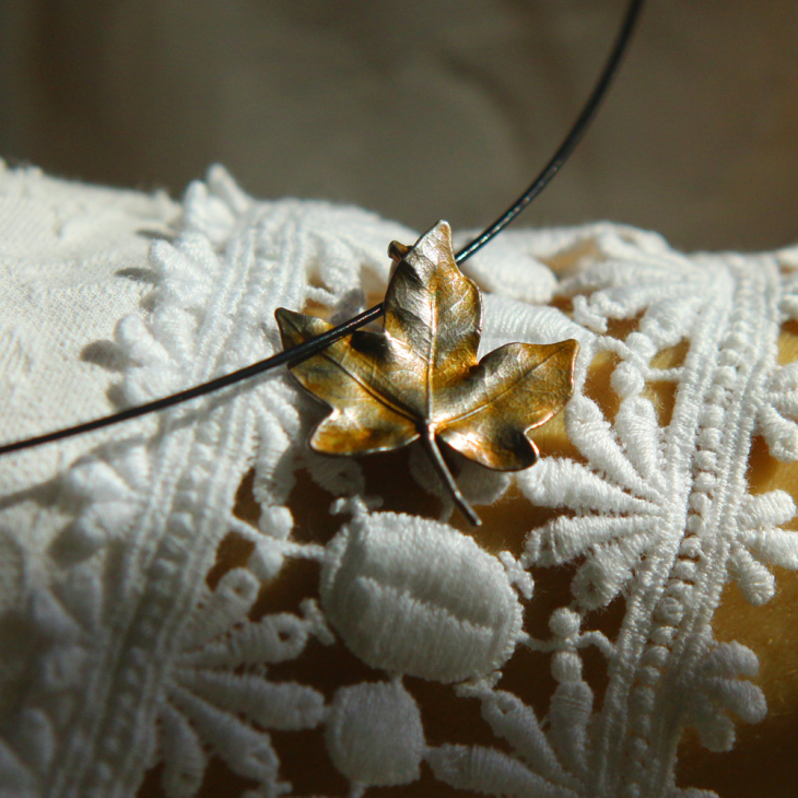 Maple pendant in colored silver, фото 8