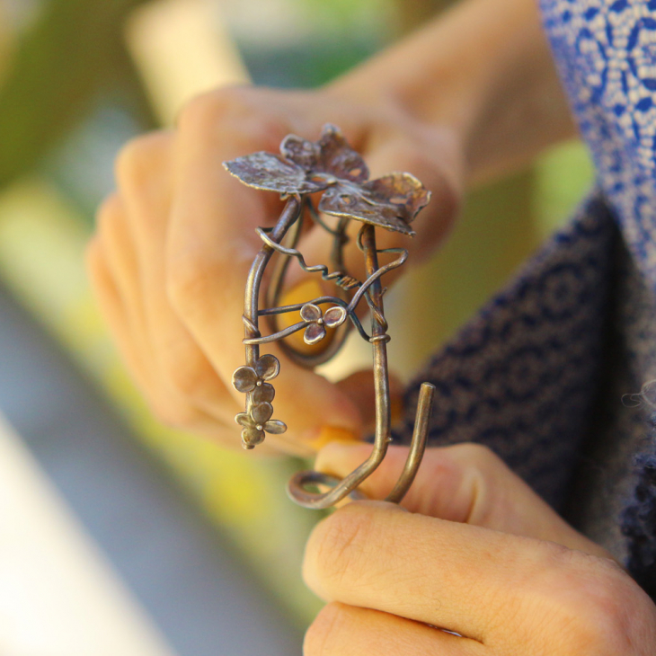 Hydrangea floral bracelet in colored silver, фото 9