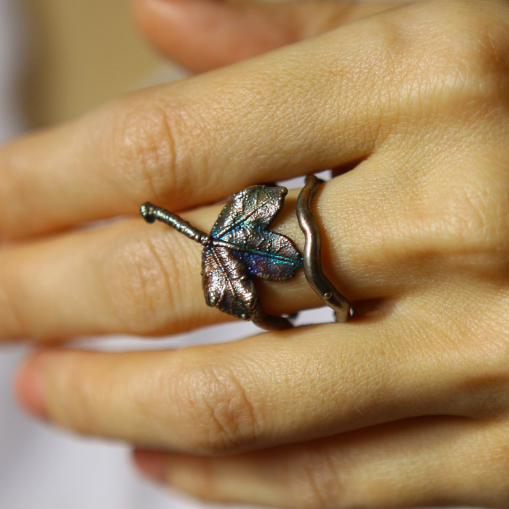Maple ring in colored silver, фото 2