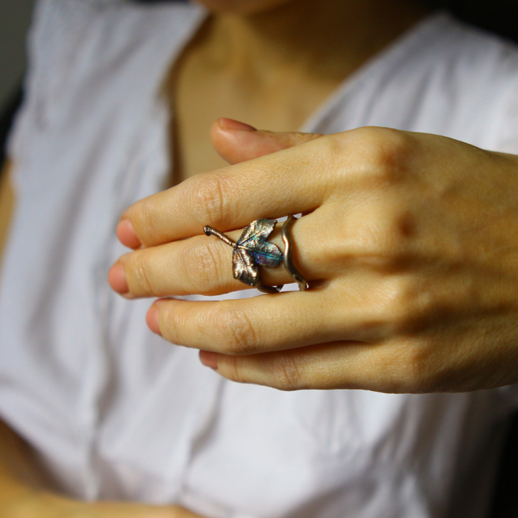 Maple ring in colored silver, фото 1