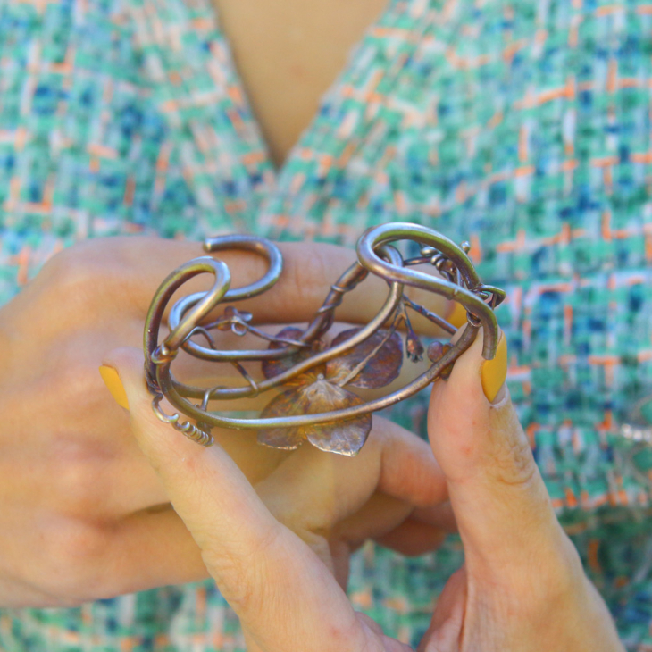 Hydrangea floral bracelet in colored silver, фото 6