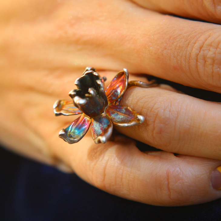 Narcissus flower ring in colored silver, фото 3