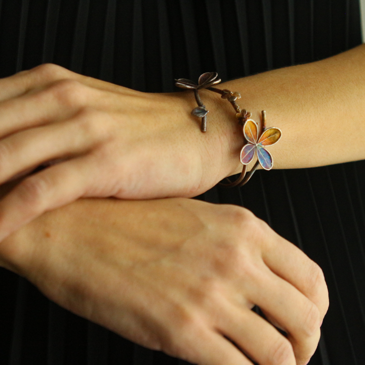 Hydrangea floral bracelet in colored silver, фото 5